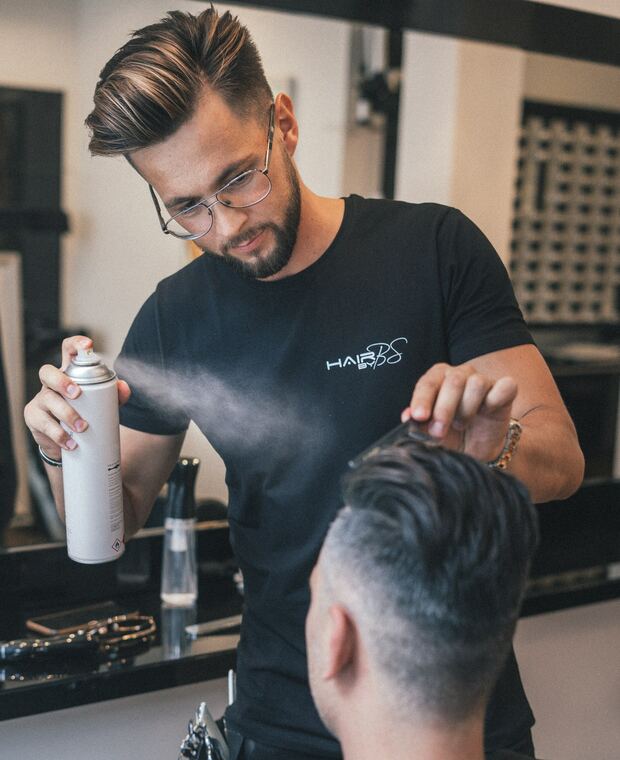 Barber Om Bagas (ilustrasi)