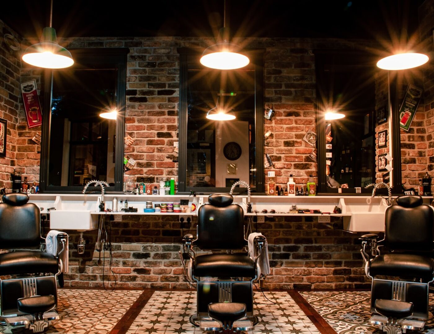 Interior GAGAH Barbershop (ilustrasi)