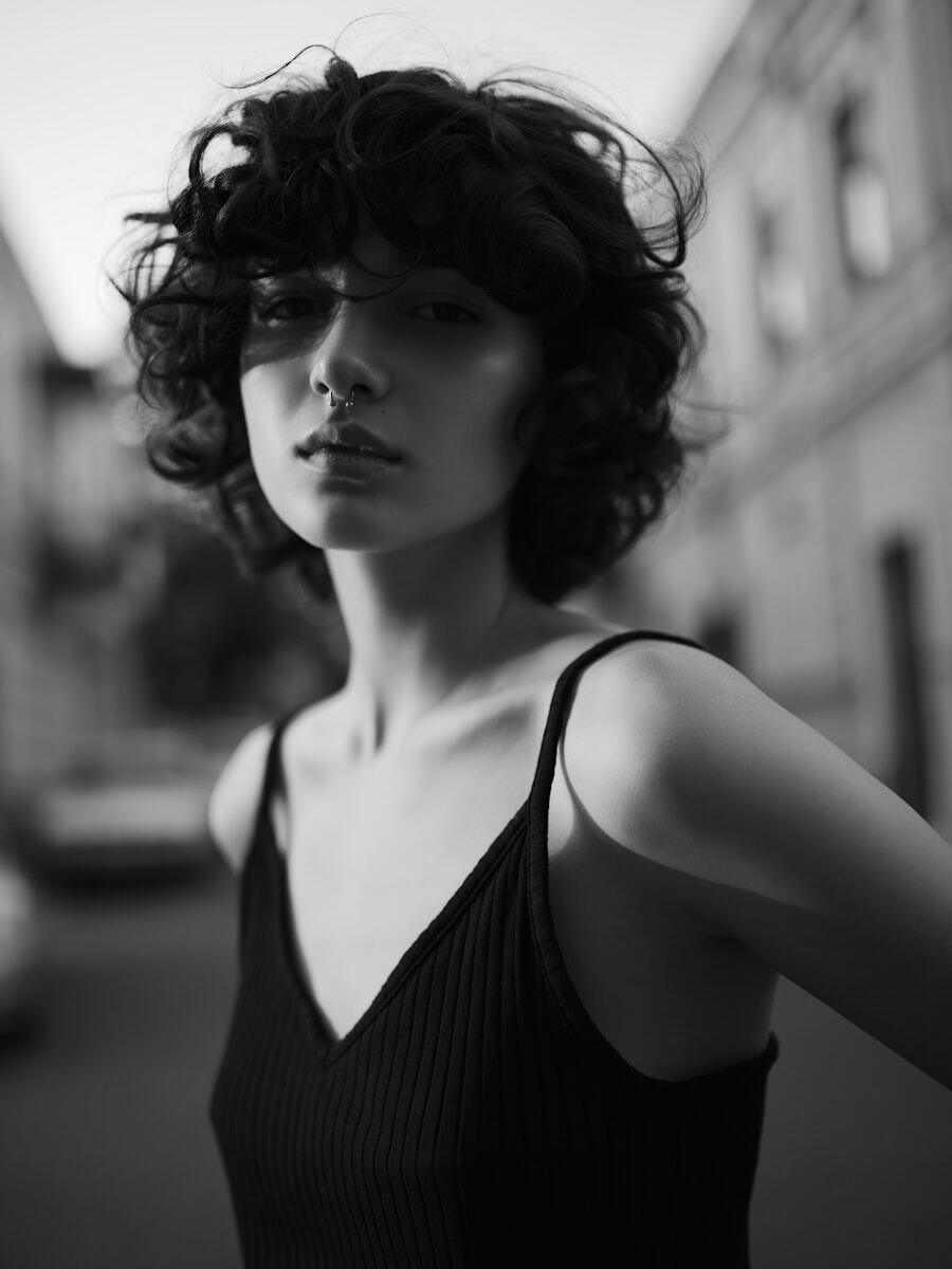 Look 04 — dress slip hitam