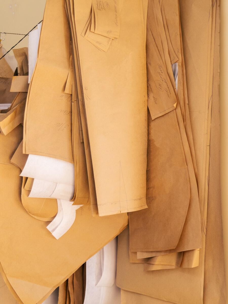 Blazer Laras warna ochre