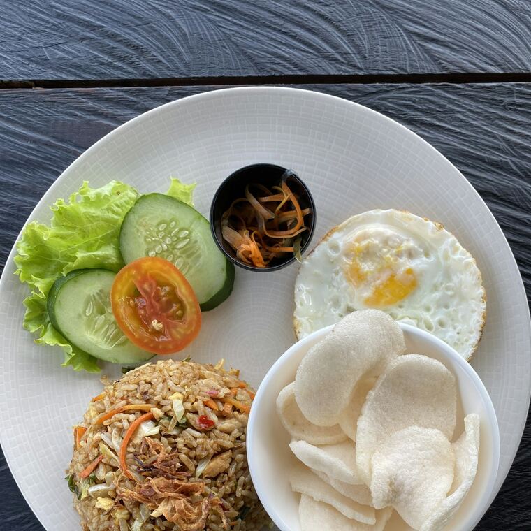 Mitra AYAM MERDEKA di gerainya (ilustrasi)