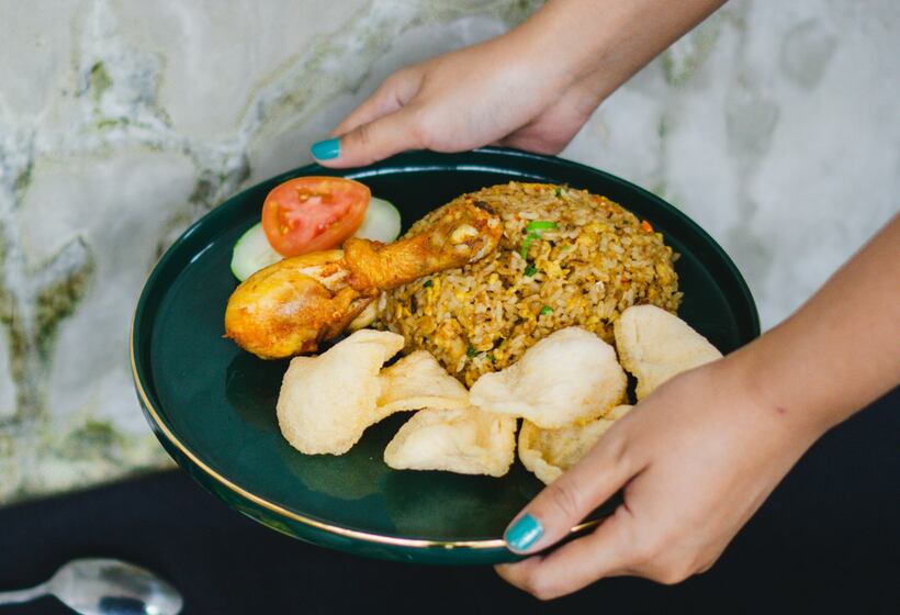 Flagship dine-in AYAM MERDEKA (ilustrasi)