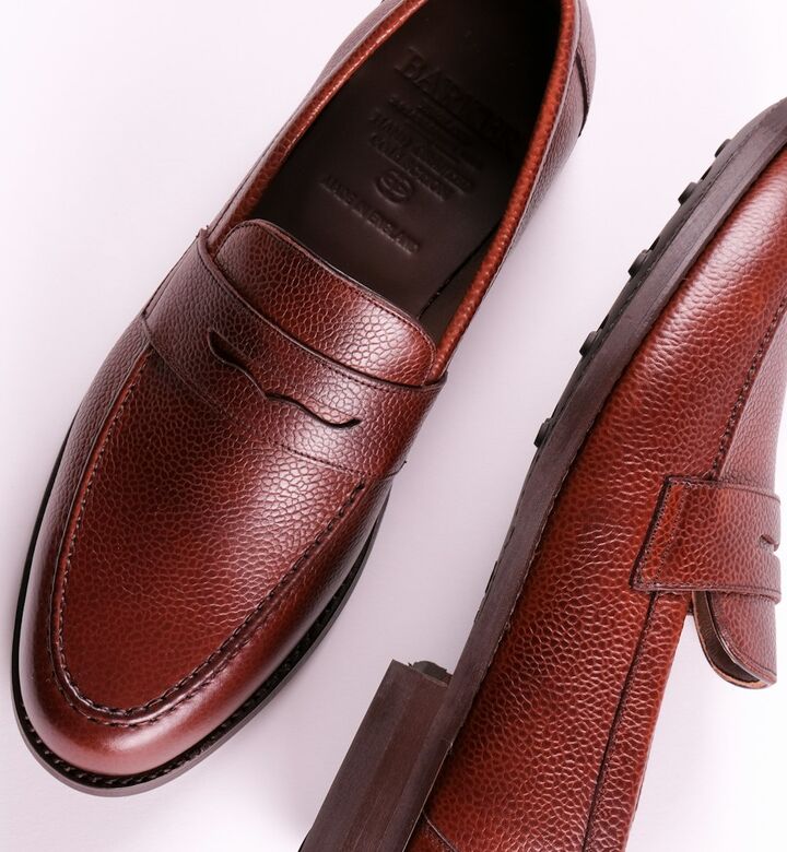 Penny Loafer Bordo (ilustrasi)