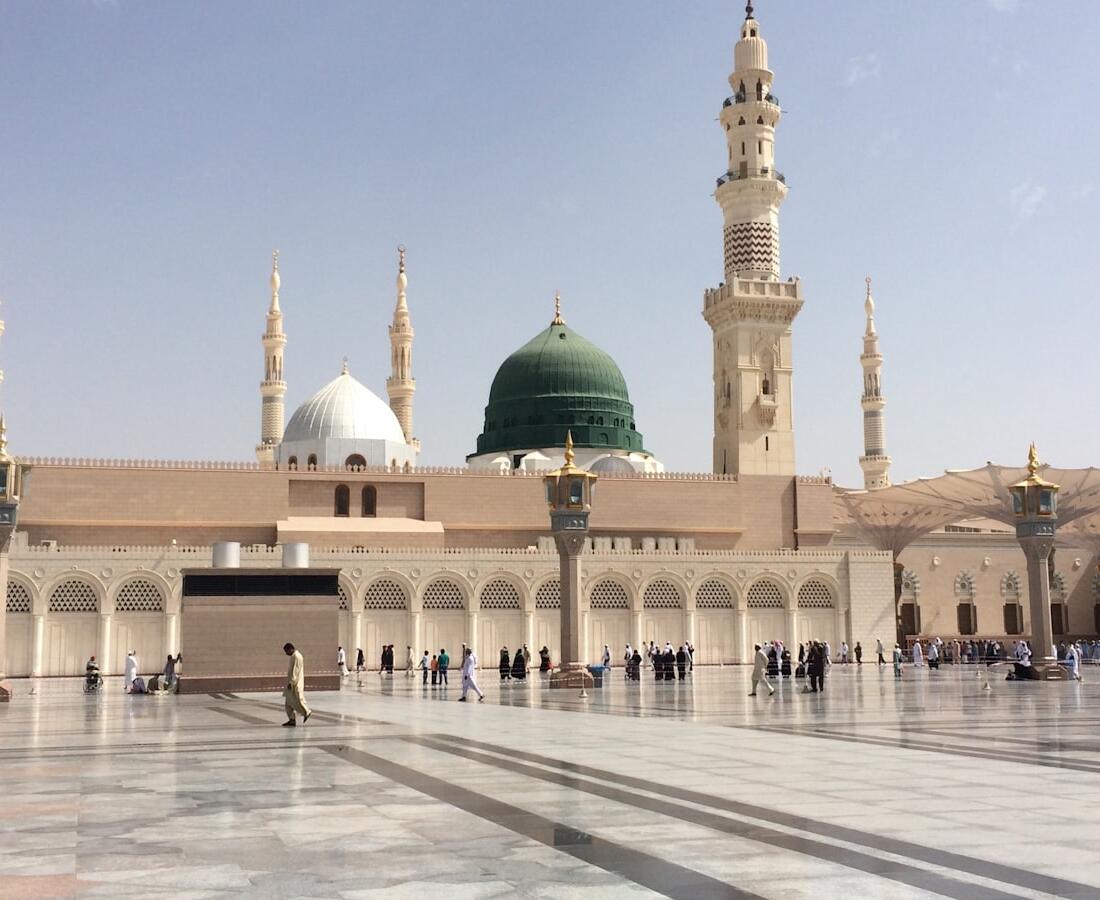 Halaman Masjid Nabawi
