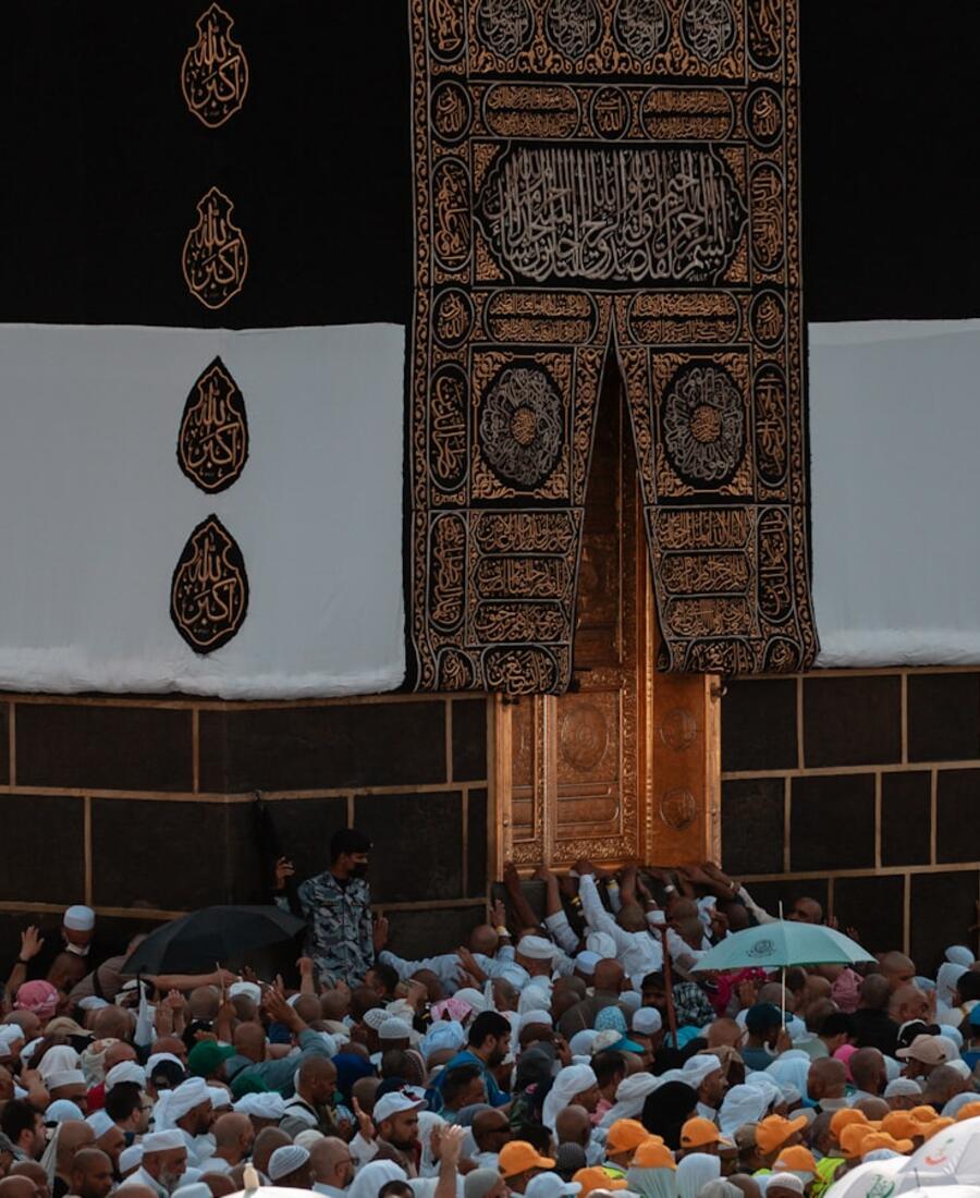 Detail pintu Ka'bah berlapis emas